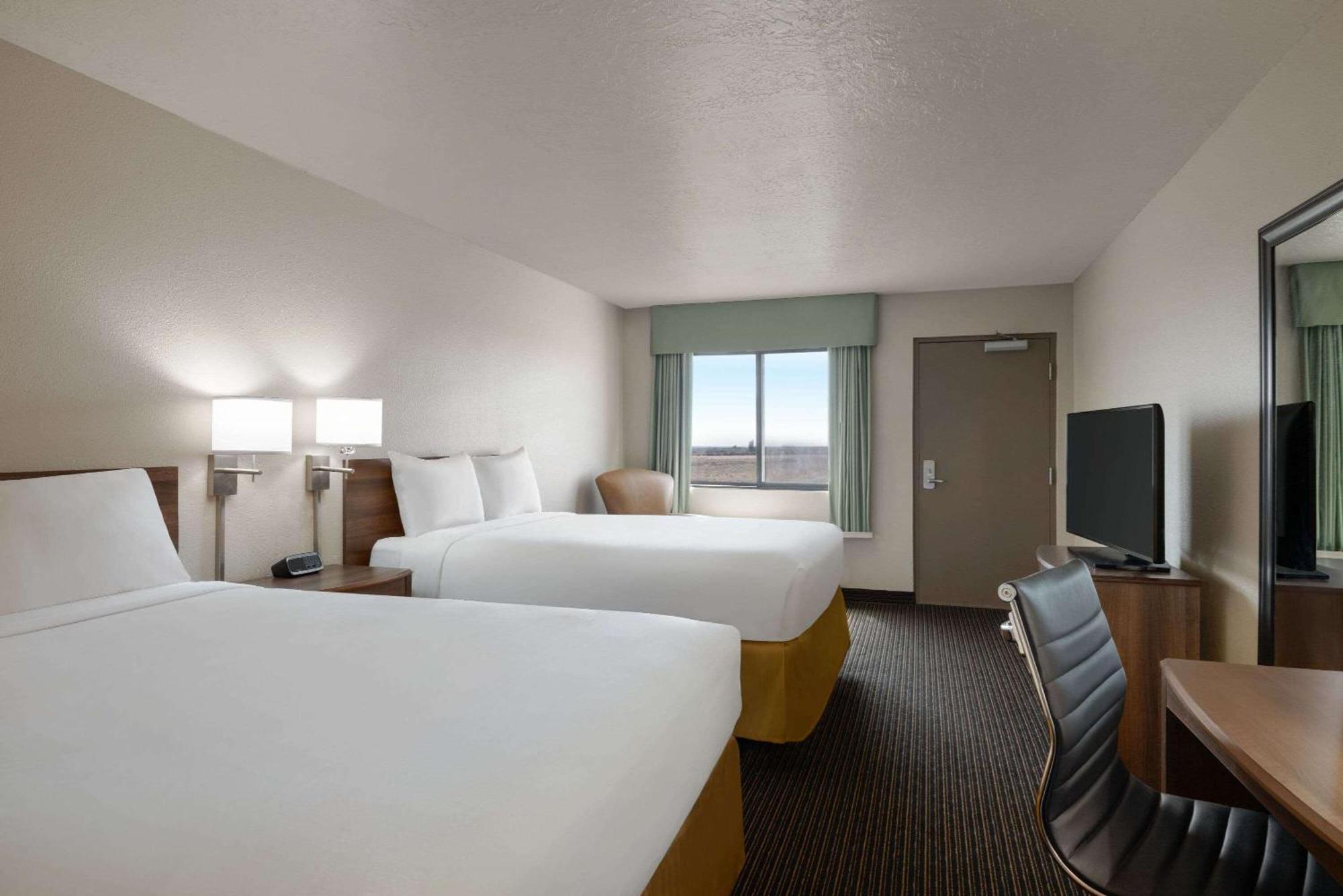 Travelodge By Wyndham Vaughn Dış mekan fotoğraf
