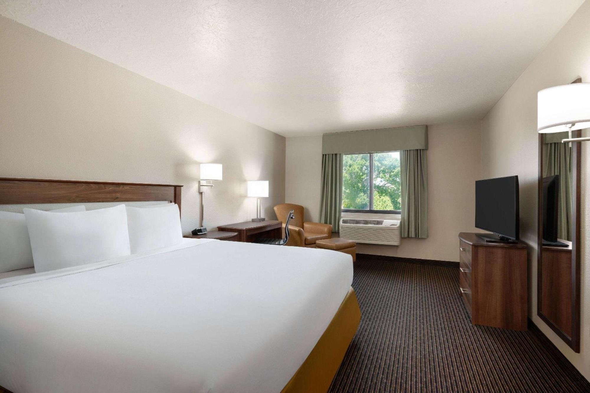 Travelodge By Wyndham Vaughn Dış mekan fotoğraf